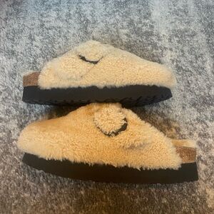 Birkenstock Boston Big Buckle shearling eggshell size 39